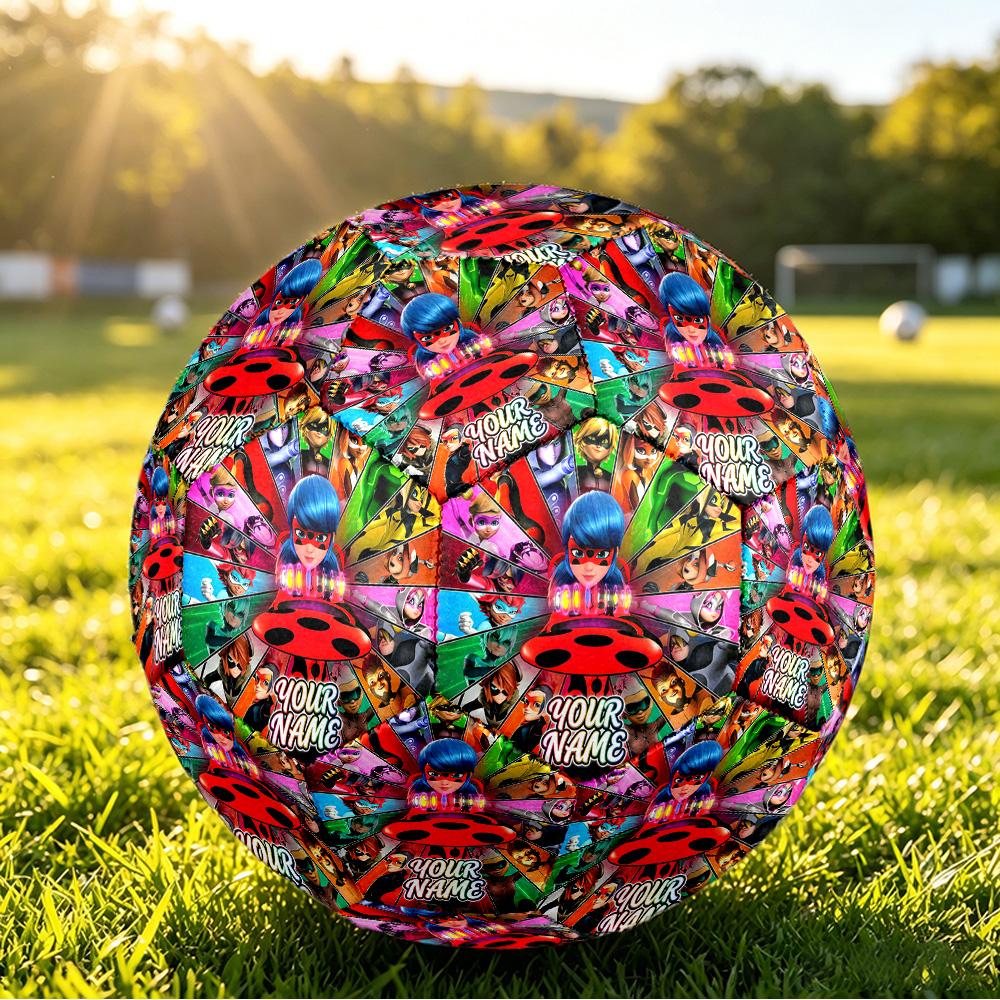 Individueller Name Text Größe 5 Fußball, Miraculous Ladybug Standard Trainingsfußball