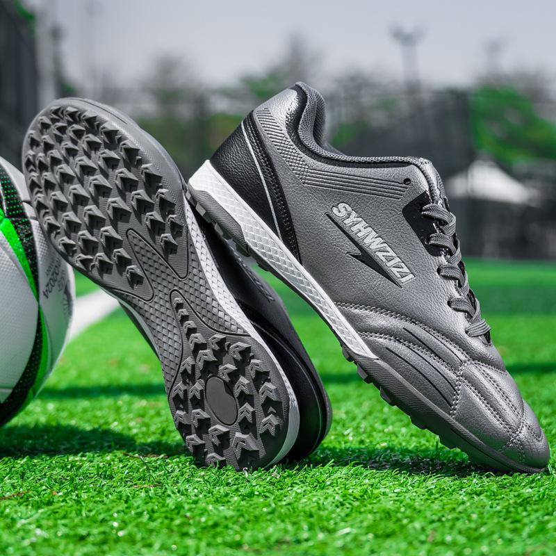 Large size football shoes men's and women's long broken nails artificial ground primary and secondary school students competition training shoes youth