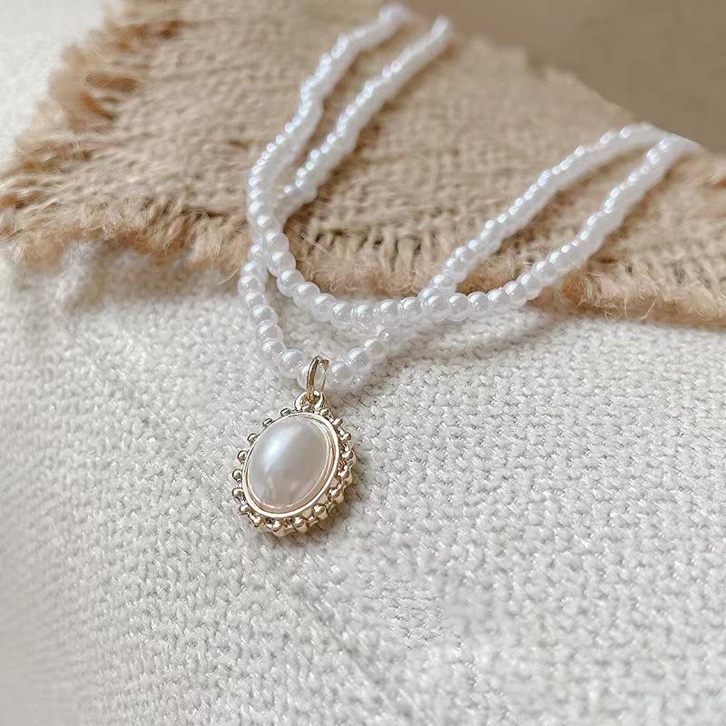 Palace style necklace, double-layered pearl oval pendant, beautiful casual clavicle chain