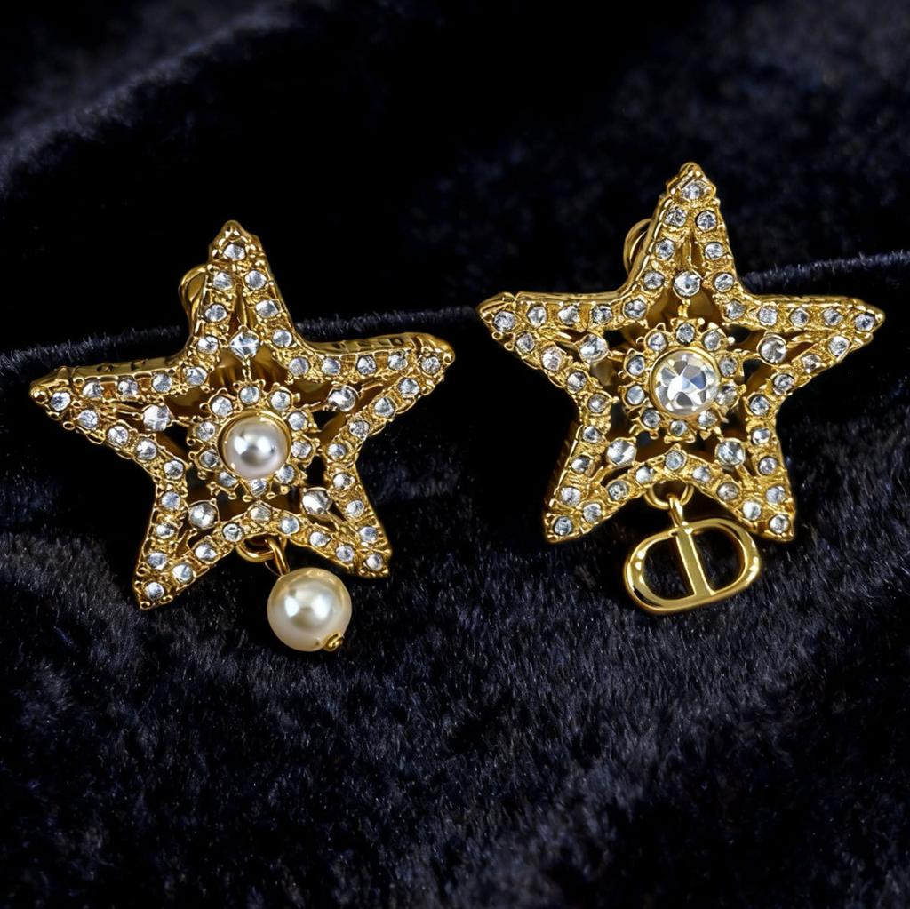 = Letter Five-pointed Star Full Diamond Earrings, Earrings, High-end Temperament, Light Luxury, Fashion Temperament, Versatile