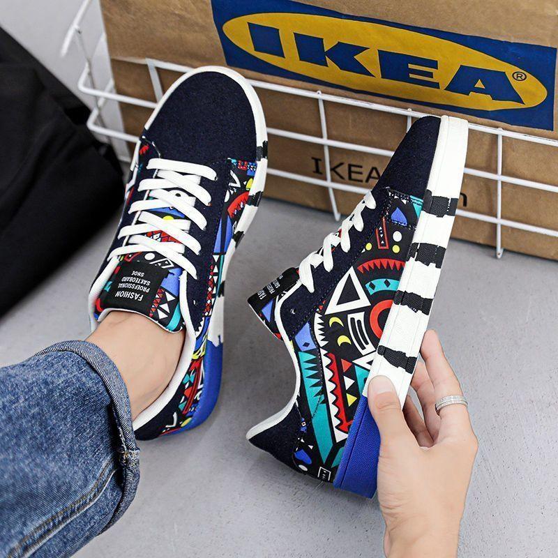 

Junior high school students canvas shoes new lightweight student couple large size sports and leisure board shoes 46 [style]