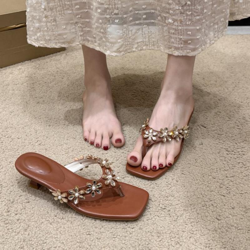 Fashion Flower Women High Heels Slippers Luxury Sandals Clip Toe Shoes Summer 2025 Elegant Square Toe Shoes Beach Flip Flops
