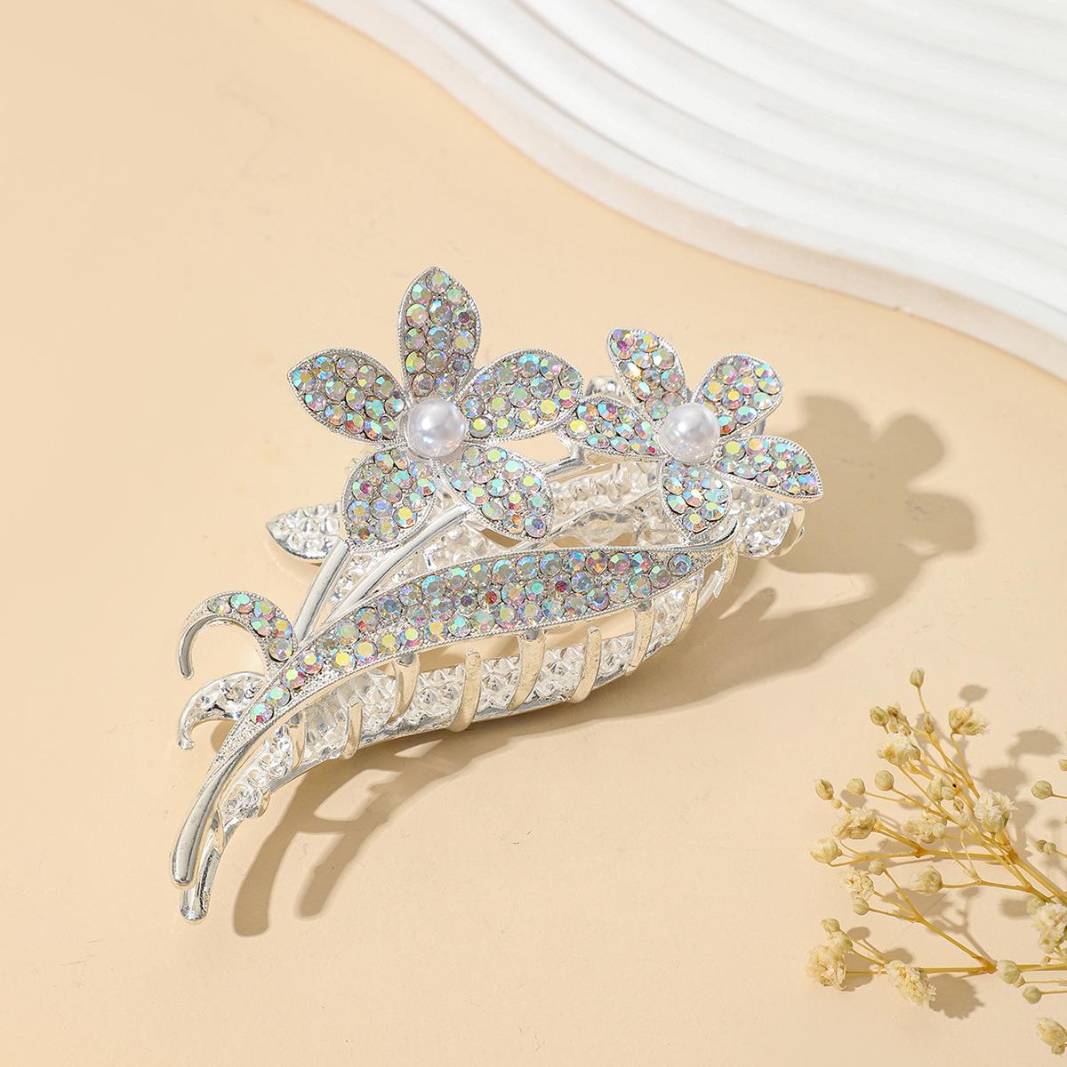 Pearl Rhinestone Flower Alloy Claw Clip: Elegant Hairpin for Updos