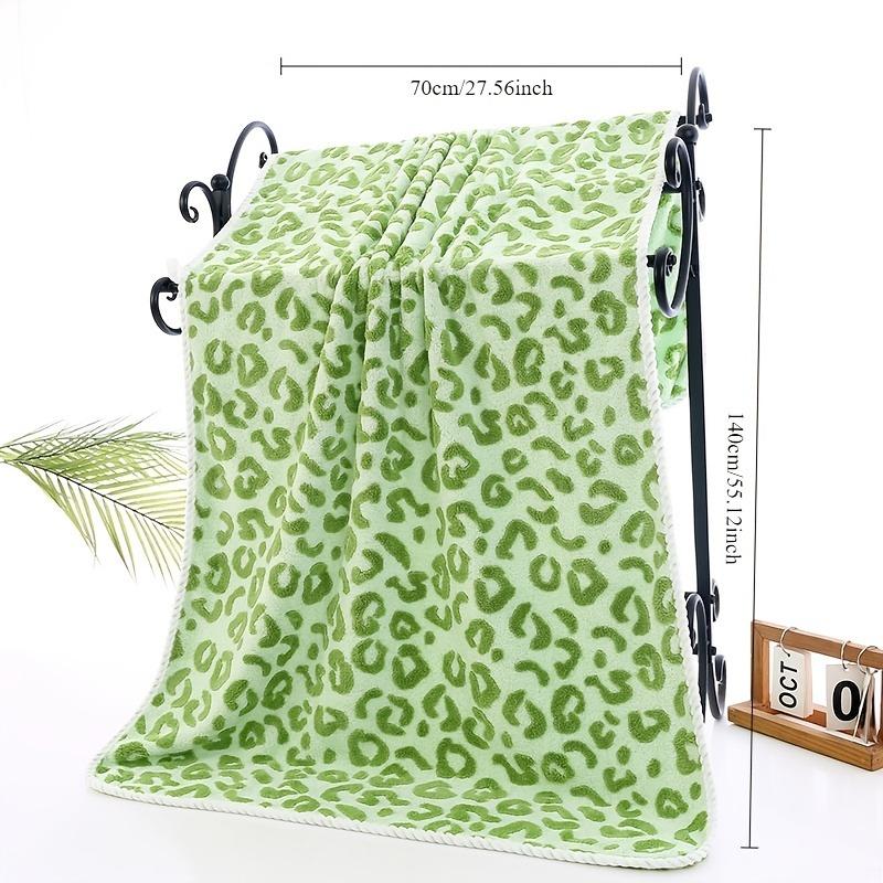 2pcs/set Coral Fleece Bath Towel Set  Thickened Absorbent Leopard Print Jacquard Towels for Home Unisex Soft Bathroom Towels
