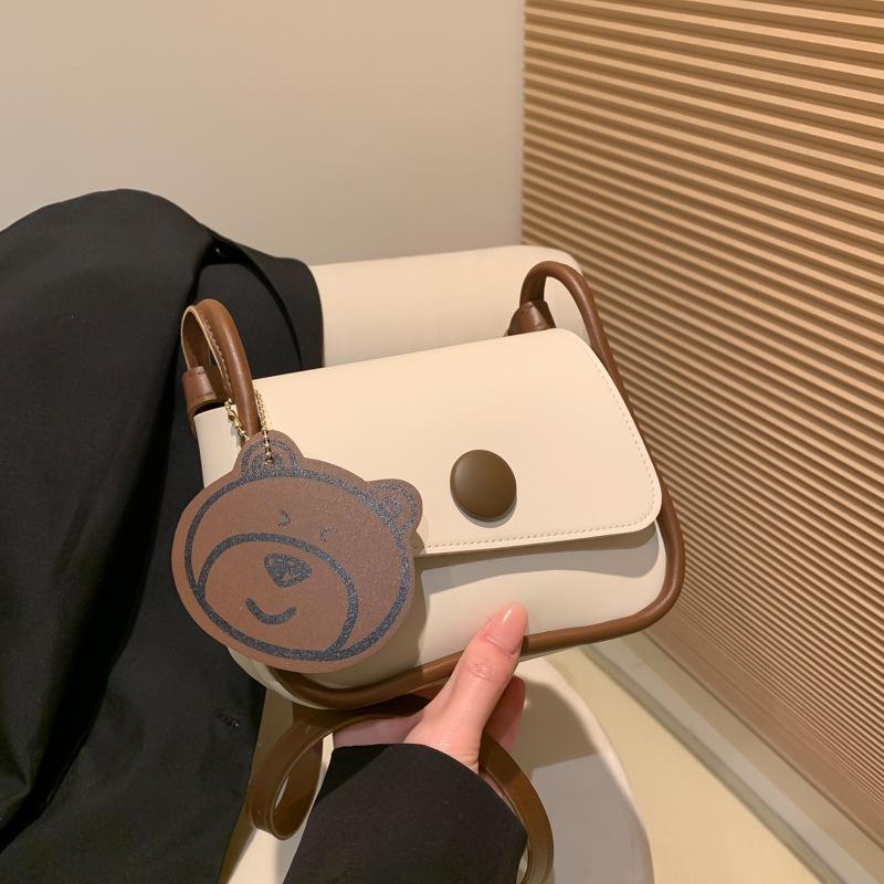 

Популярная однотонная ретро-сумка 2024 года, новая модная простая сумка-мессенджер на одно плечо, повседневная сумка-седло для поездок на работу белый