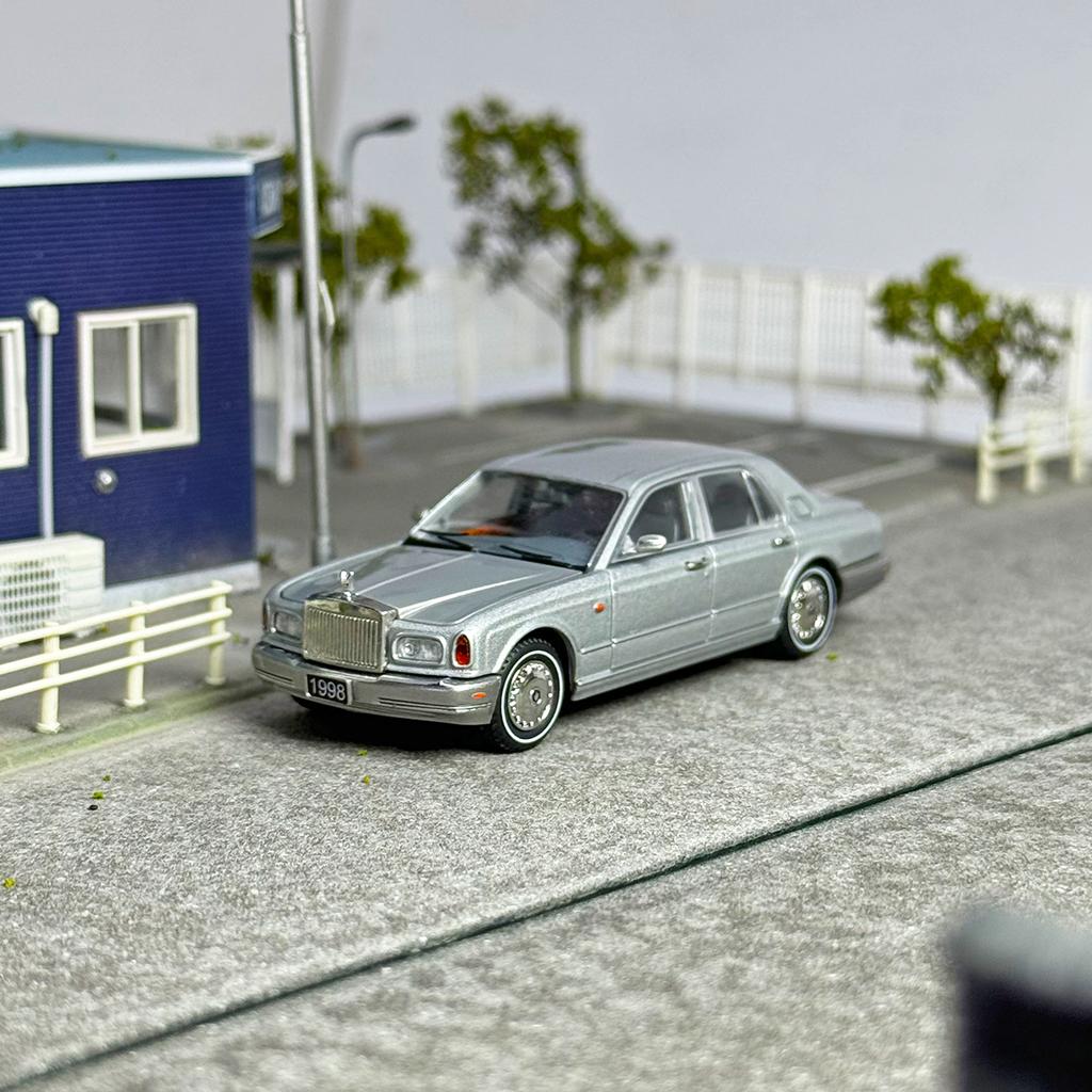 GFCC 1:64 Rolls Royce Silver Seraph Alloy Car Diecasts & Toy Vehicles Car Model Miniature Scale Model Car For Children