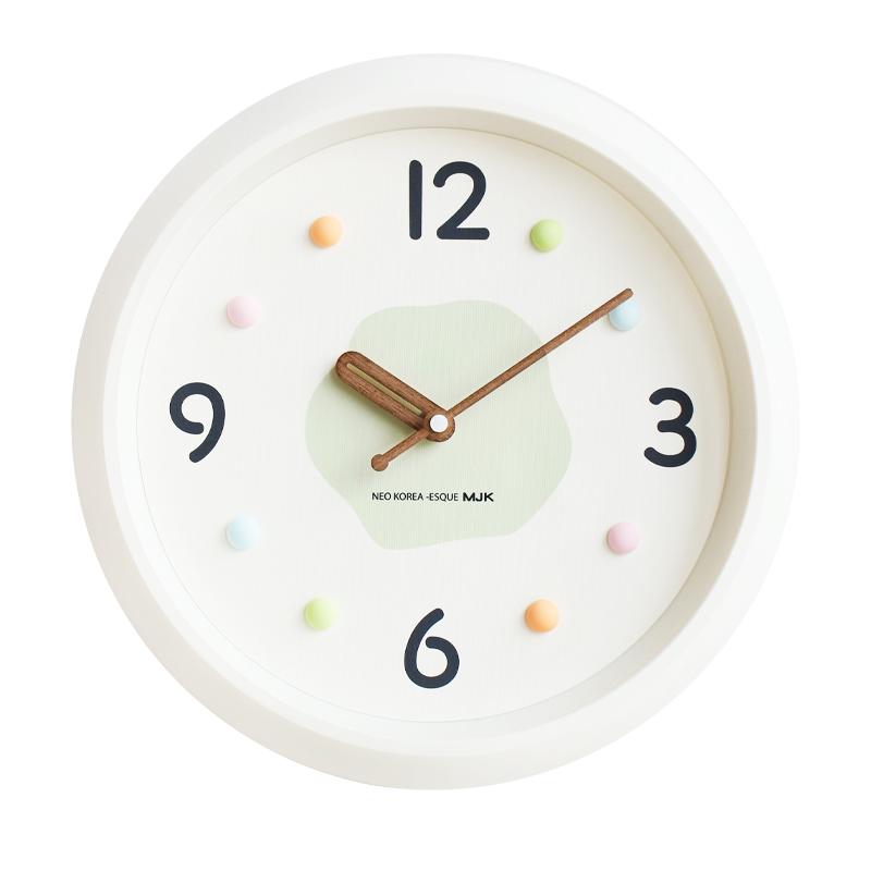 Clock Wall Clock Living Room 2025 New Home Fashion Silent Simple Creative Clock Wall Cream Wind