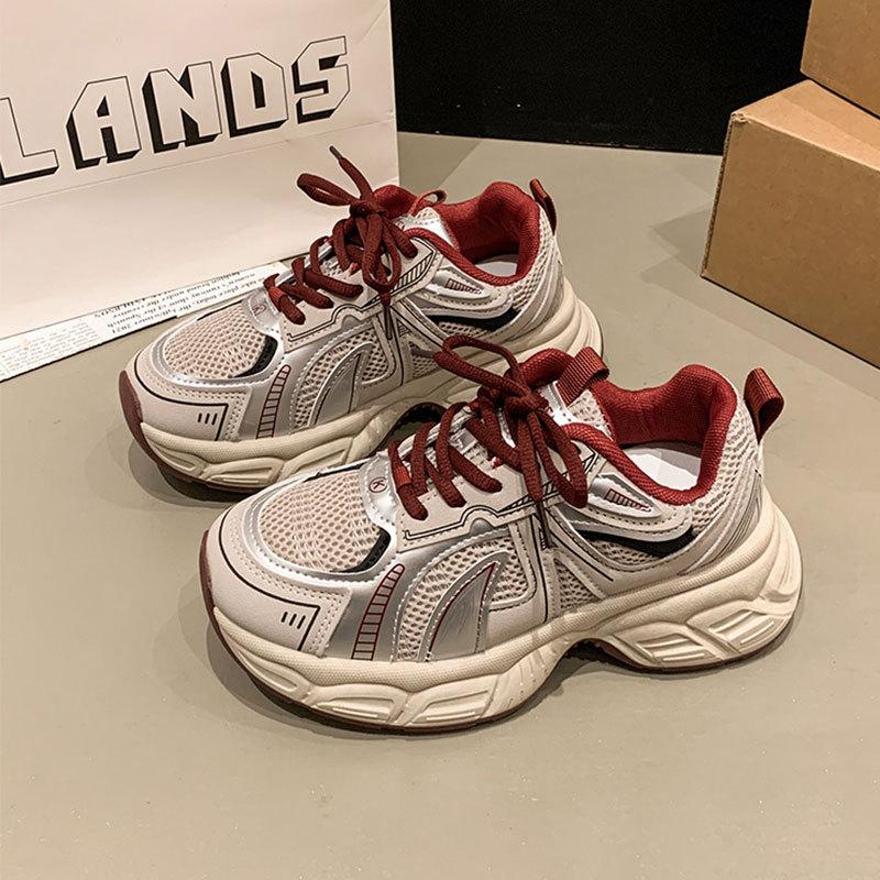 

Dad shoes women s shoes 2025 new popular spring and autumn super fire versatile muffin thick sole heightening sports and leisure shoes 35 червоний