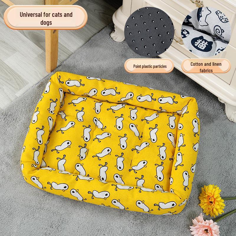 All-Season Pet Bed: Versatile Mat for Small to Large Dogs and Cats