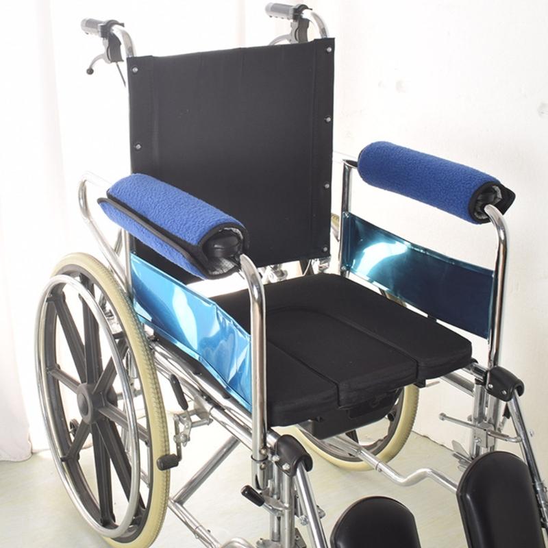 2 Stück bequeme Armlehnenbezüge für Rollstühle, Armlehnenpolster aus wasserdichtem Stoff und Baumwolle für mehr Sicherheit und Unterstützung bei der Pflege älterer Menschen