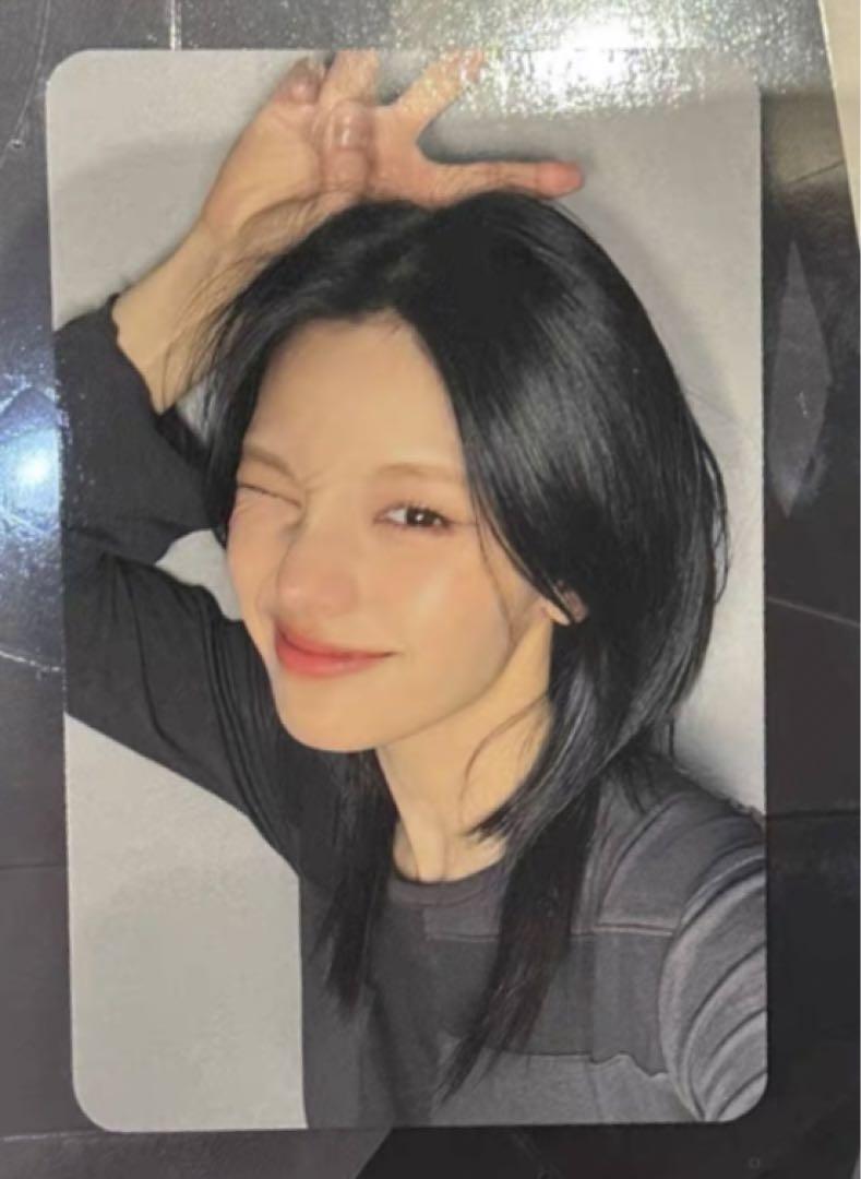 

[USED] ITZY Yeji Air Makestar Guangzhou Autograph Session Winner Exclusive Trading Card