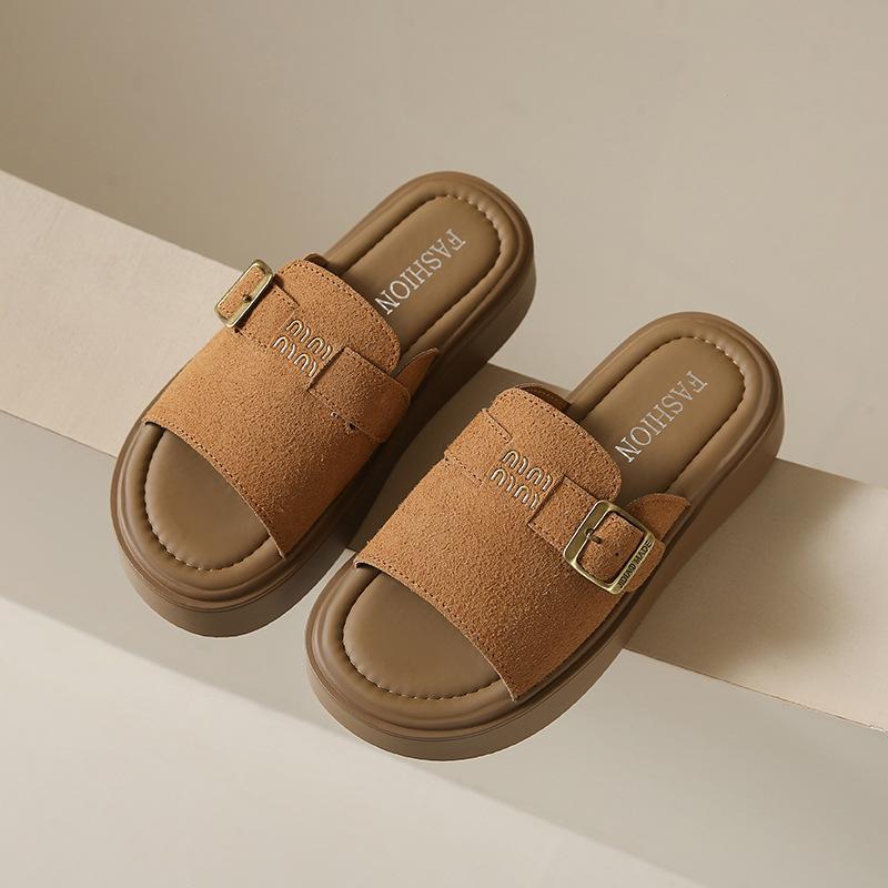 Sandals 2025 new fairy style flat bottom two wearing slippers Korean version fashion versatile one word pinch foot beach sandals tide