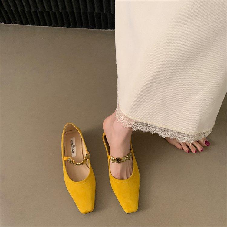 French retro gentle low-heeled single shoes 2025 square head suede late evening wind grandma shoes metal buckle Mary Jane shoes
