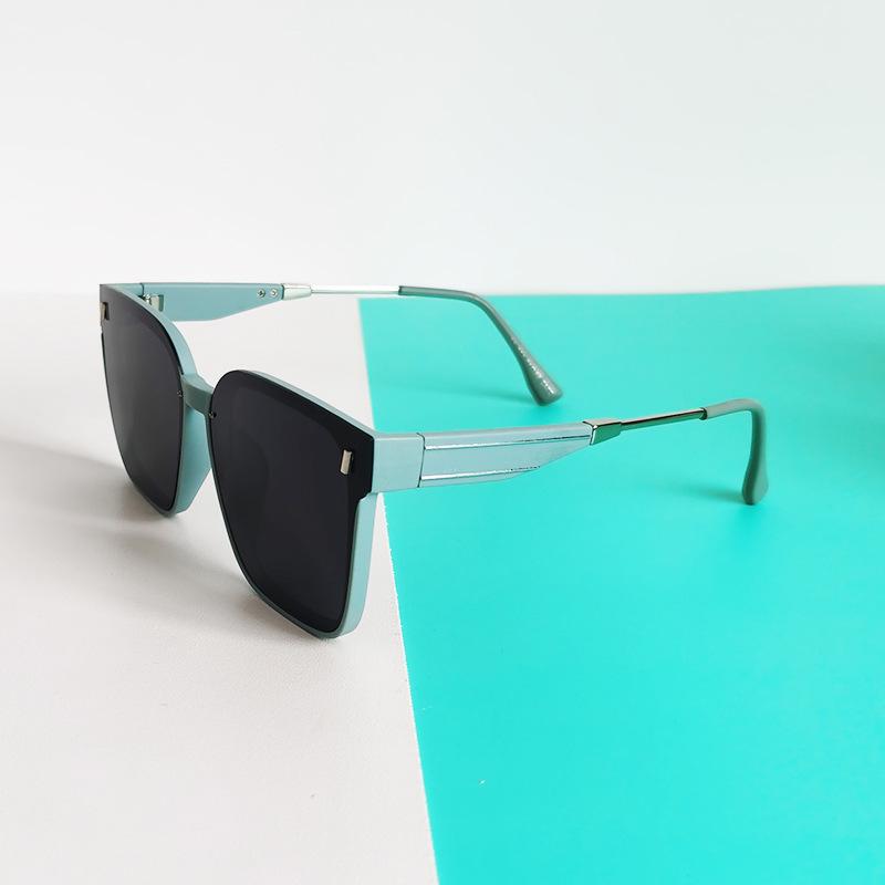 

Солнцезащитные очки Повседневные Модные Солнцезащитные очки Премиум Чувство Защита от УФ Лучей Солнцезащитные очки Женские Очки Квадратные Гвоздики из Риса Модные Солнцезащитные очки тиффани синий