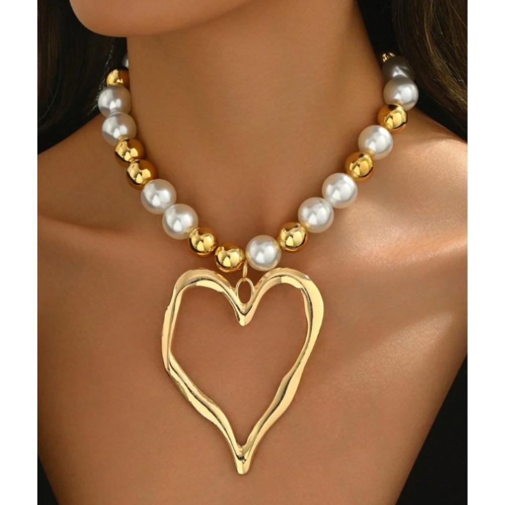 Women's Fashion Big Heart Pendant Necklace Exaggerated Unique Baroque Pearl Chain Love Heart Pendant Double-layer Necklaces