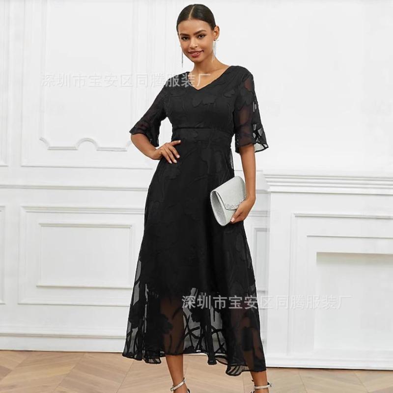 Abito a ruota grande europeo e americano atmosfera alla moda scollo a V temperamento elegante jacquard manica a tre quarti