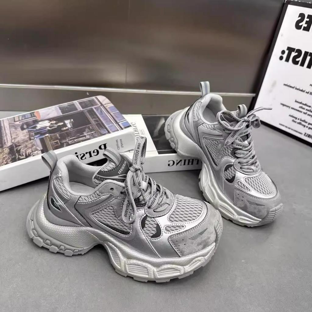 Daddy shoes girl 2025 new autumn leather thick-soled ultra-light soft-soled fashion casual sports shoes ins trendy shoes