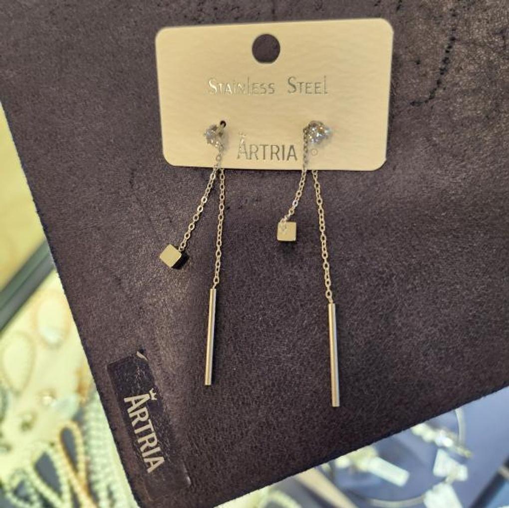 ARTRIA Surgical Steel Drop Earrings EWSSESC0016WHF