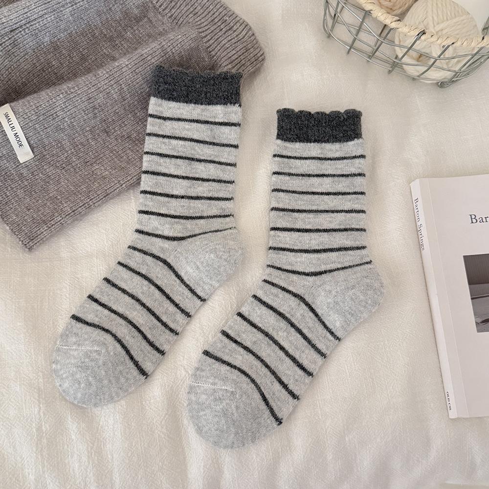Autumn and Winter New Wool Socks Women Korean Striped Cute Medium Tube Socks Japanese Fashion School Girls Elastic Long Socks