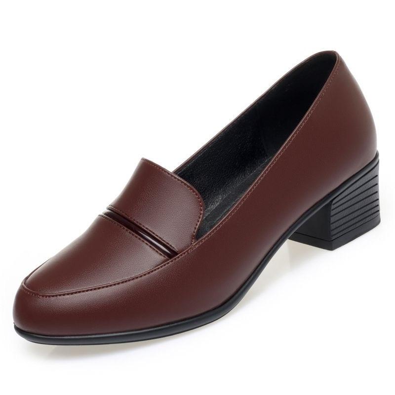

Mom s Shoes Comfortable Single Shoes 2026 Spring And Autumn Women s Shoes Middle-aged And Elderly Non-slip Women s Leather Shoes 41 темно-коричневого кольору