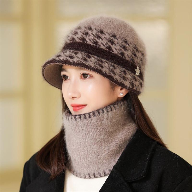 Knitted Hat Set For Middleaged Women Winter Warm Plush Flower Petal Design Outdoor Travel