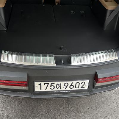 Stainless Steel Rear Trunk Door Threshold Protection Cover Tailgate Sill Inner Guard For Hyundai Santa Fe MX5 2024