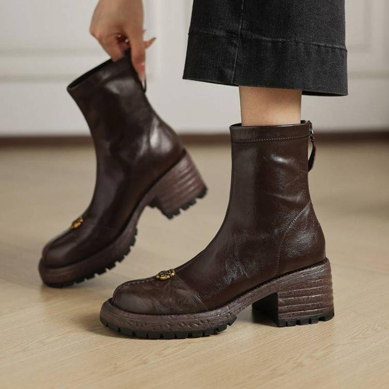 Autumn and Winter Platform Martin Boots Leather Large Size Women's Boots Rear Zipper Middle Heel Round Head Medium Boots Sheepskin Women's Leath