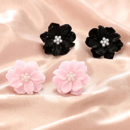 1 Pair Stud Earrings Anti-allergy Decorative Exquisite Temperament Hyperbole Flower Faux Pearl Earrings for Dating