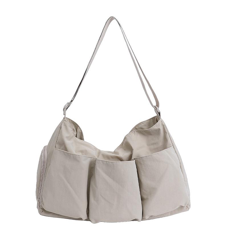 Fashionable Large Capacity Tote Bag With Zipper Closure For Everyday Wear
