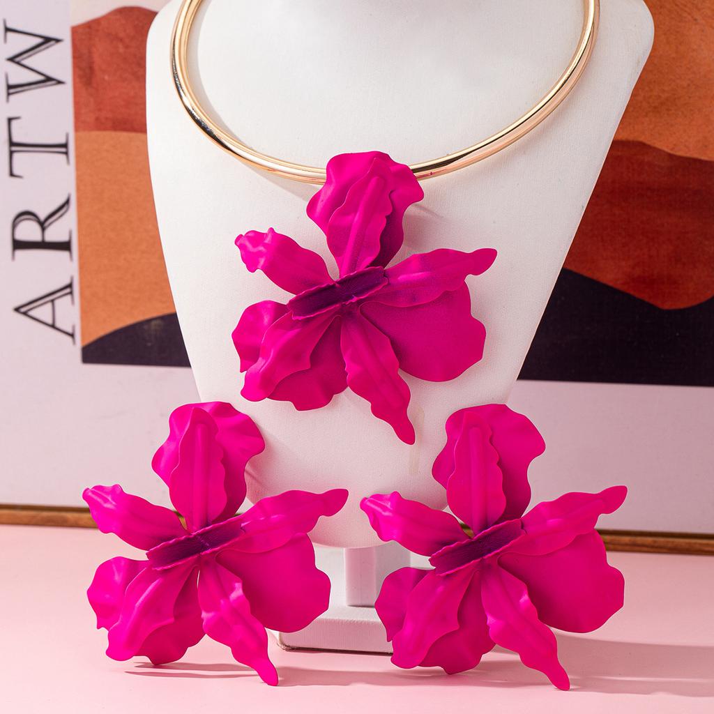 Personalized Exaggerated Flower Pendant Collar Earrings Set Women'S Fashion Street Shot Irregular Petal Jewelry
