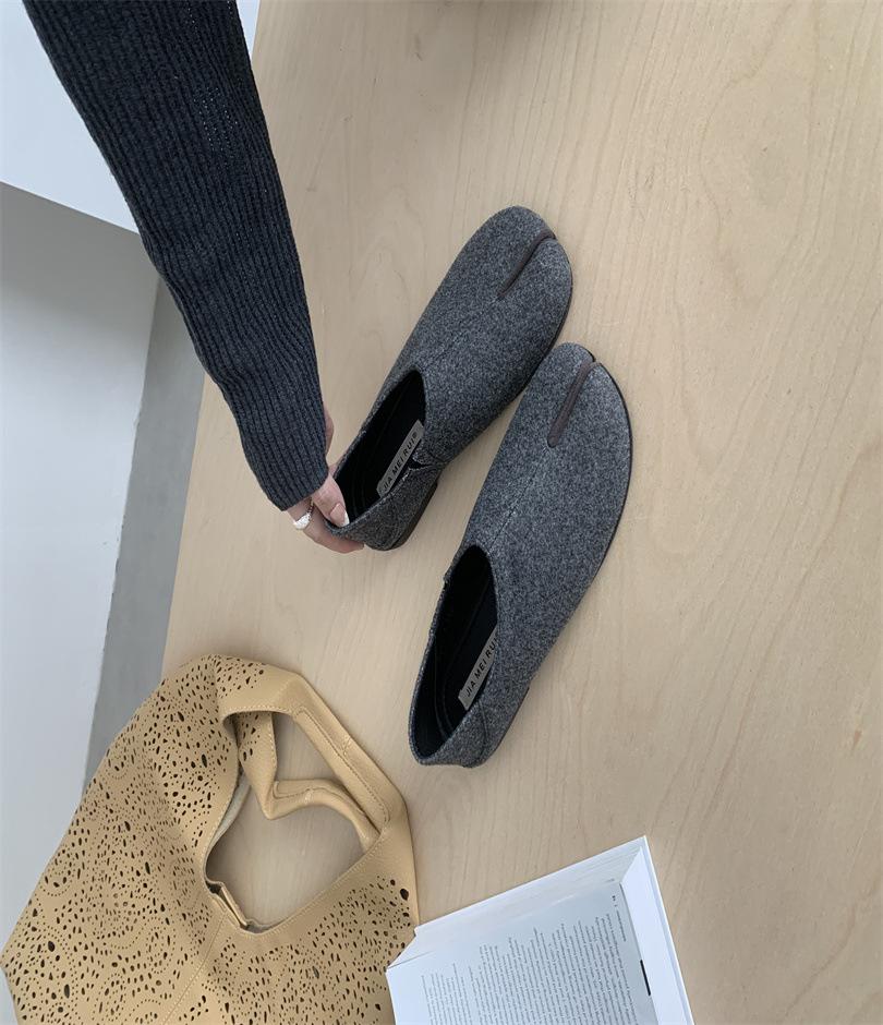 Suede single shoes women's 2025 autumn new soft flat bottom comfortable retro simple casual one-pedal lazy pig's trotters