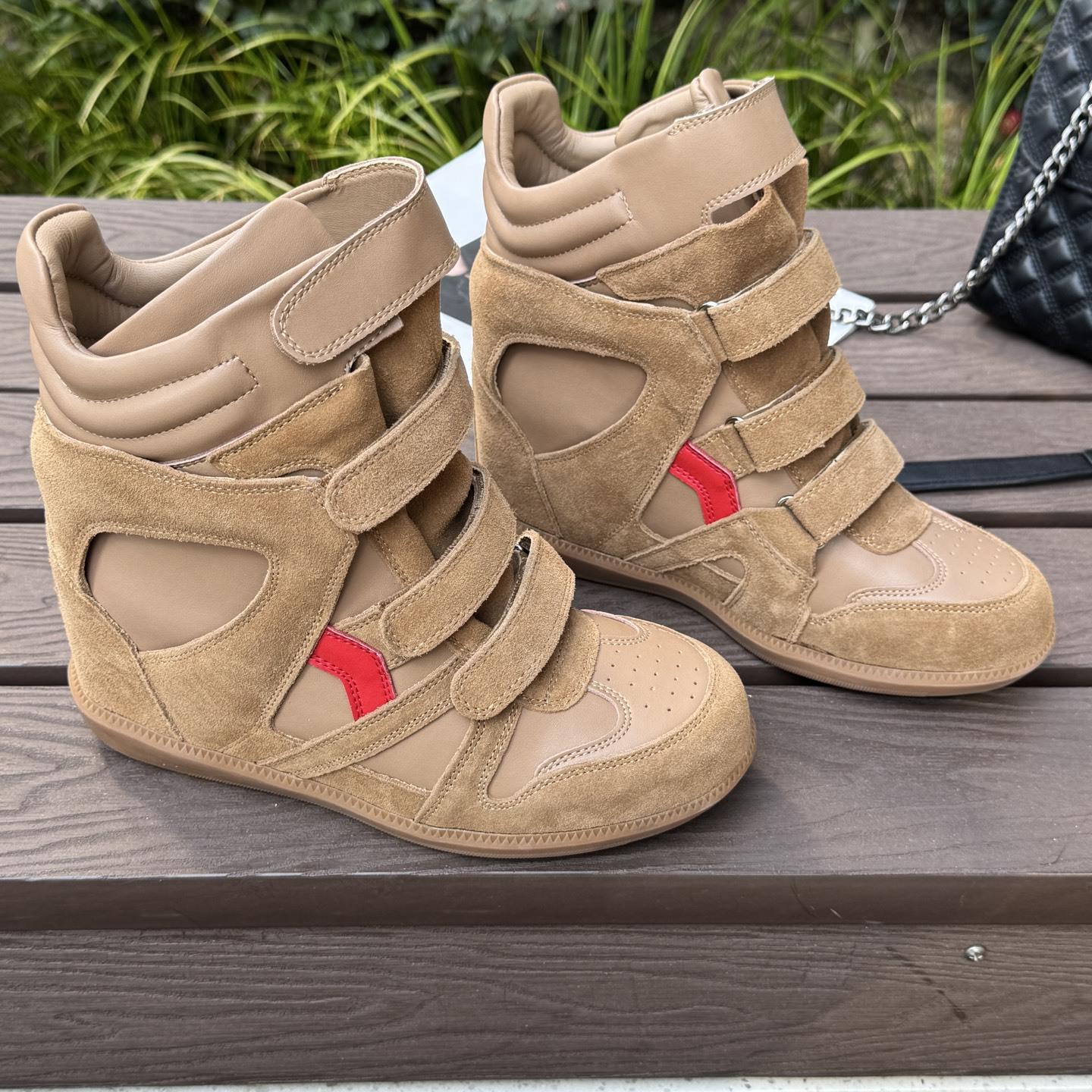 

2025 Korean-Style Color Block Cowhide Velcro Women s Autumn Boots with Hidden Lift 37