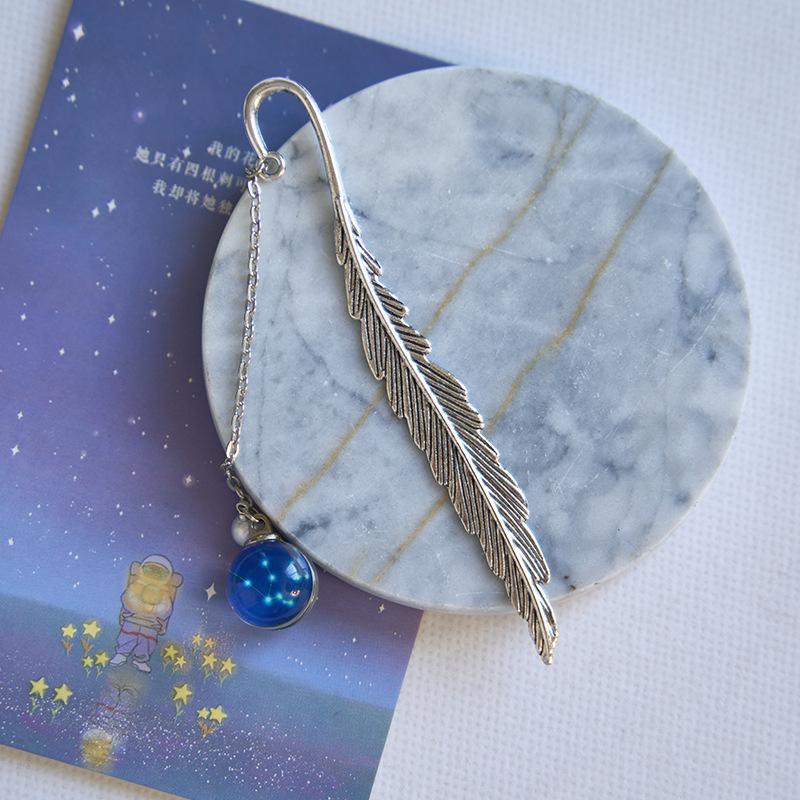 Kreatywny świecący 12 znaków zodiaku zakładka zawieszka prezent przezroczysty chiński styl metalowy retro pióro frędzlowana zakładka