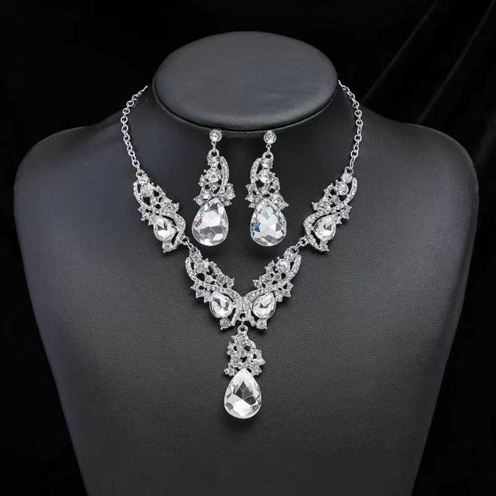 3 Pcs New Shiny Rhinestone Water Drop Shape Sparkling Bridal Jewelry Set Crystal Earring Set Gifts