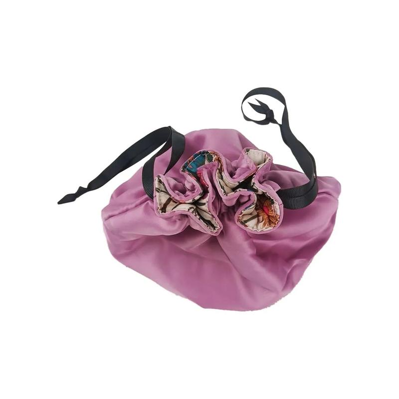 Gucci Retro Satin Drawstring Dream Cosmetic Bag Satin Silky Texture Portable drawstring bag