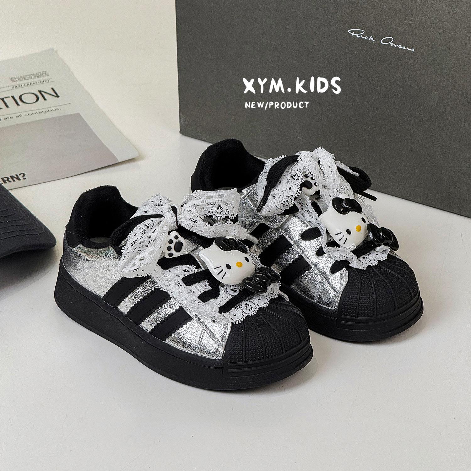 

Зима 2025 новая детская повседневная обувь корейская версия милые туфли Kitty на шнуровке из бархата для девочек с ракушечным носком 26-30 yards 5 pairs of minimum approval серебряный