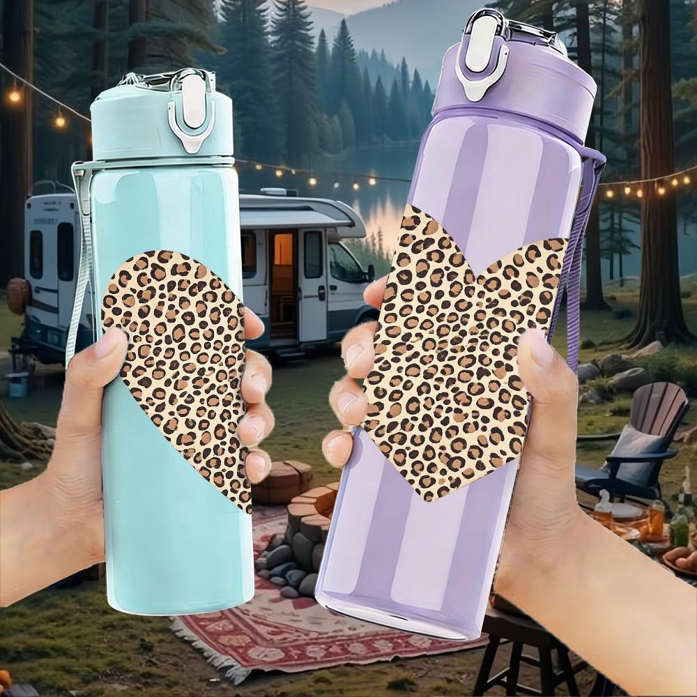 1PC Leopard Texture Heart Pattern Print 750ml Color Plastic Sports Water Bottle Leakproof Flip Straw Lid Suitable for Sports Office Home Use