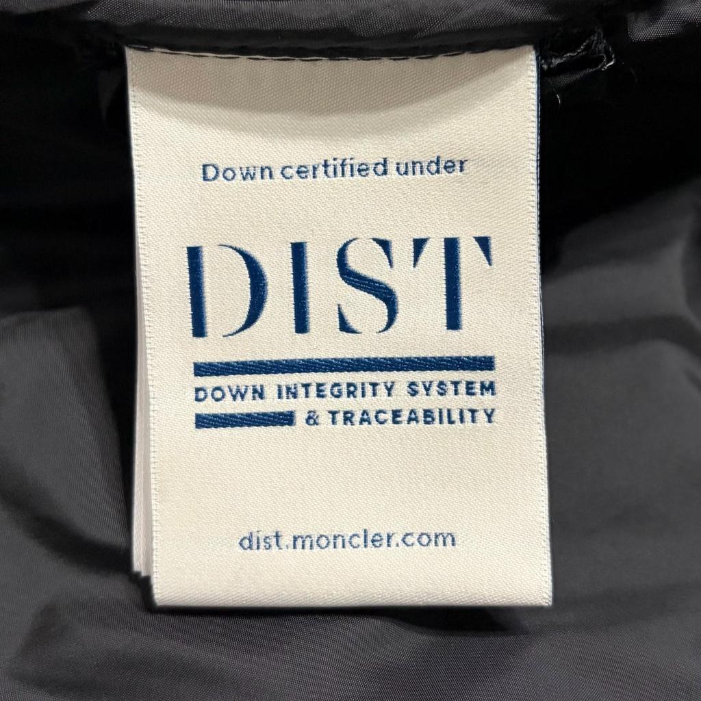 Used MONCLERDown jacket black Nylon mens