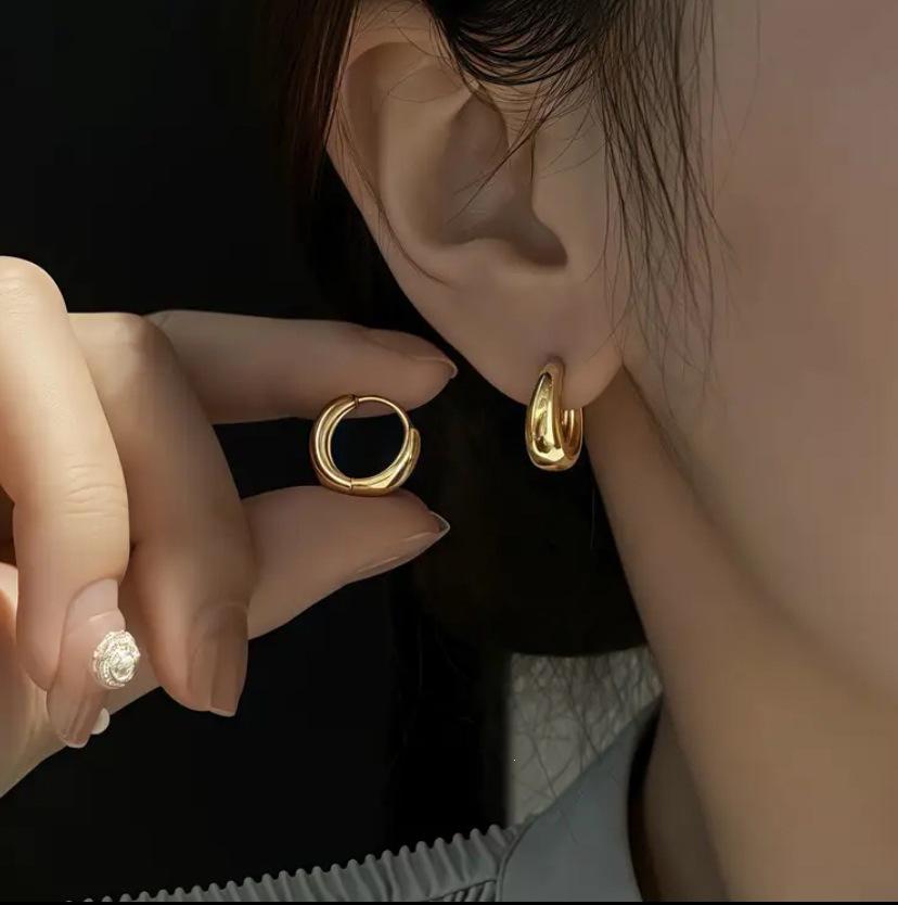 Eco-friendly Golden Copper Earrings - Fashionable Ear Studs
