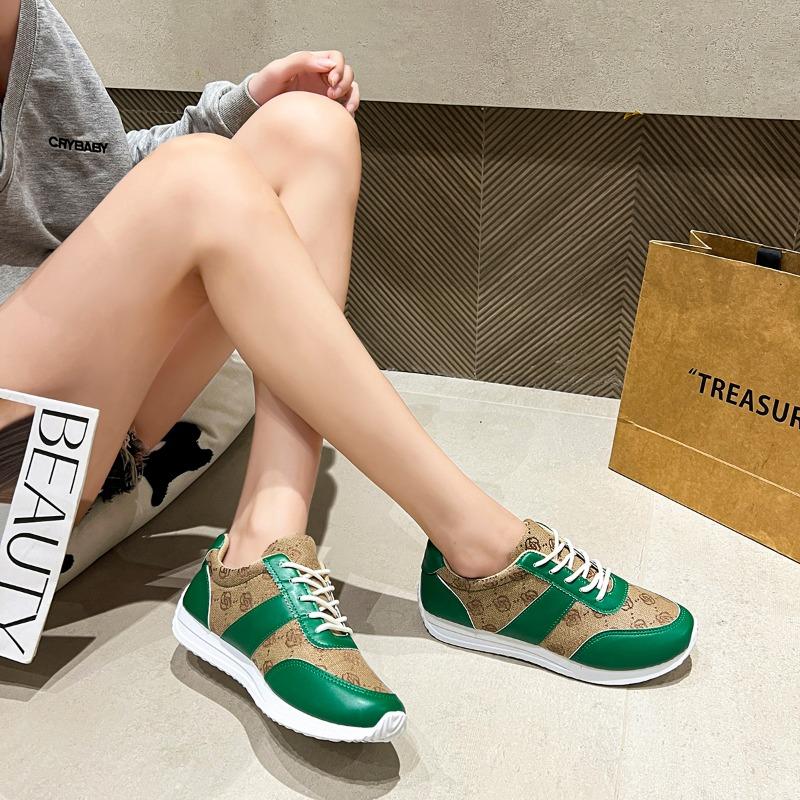 2024 Autumn New Women's Casual Flat Comfort Sneakers Fashionable and Versatile Lace-up Walking Sneakers for Women