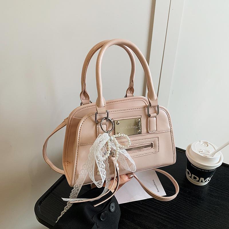 Portable Trend Tote Bag Women's 2025 Spring New Simple Casual Shoulder Bag Premium Versatile Trend Women's Bag