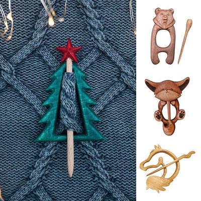 1PC Men Women New Scarf Buckle Shawl Pin Wooden Brooch Christmas Tree Wooden Crafts