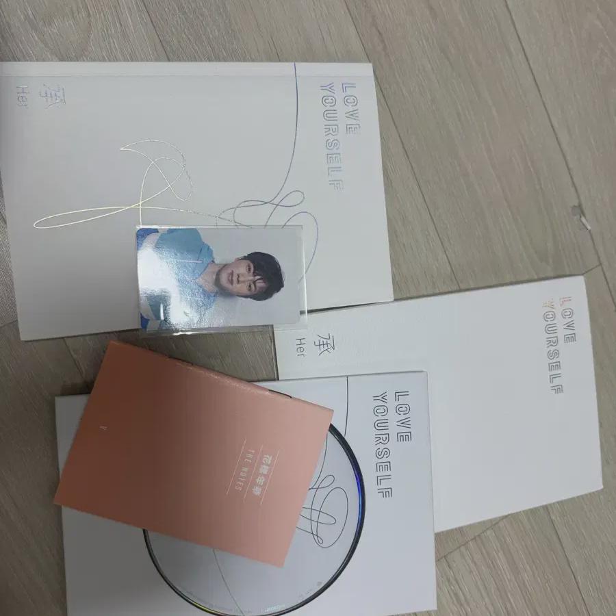 

BTS Альбом Love Yourself Her-v + фотокарточка Джина