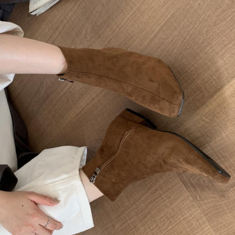 French inner heightening khaki suede and ankle boots 2025 new autumn and winter side zipper square head small short boots women