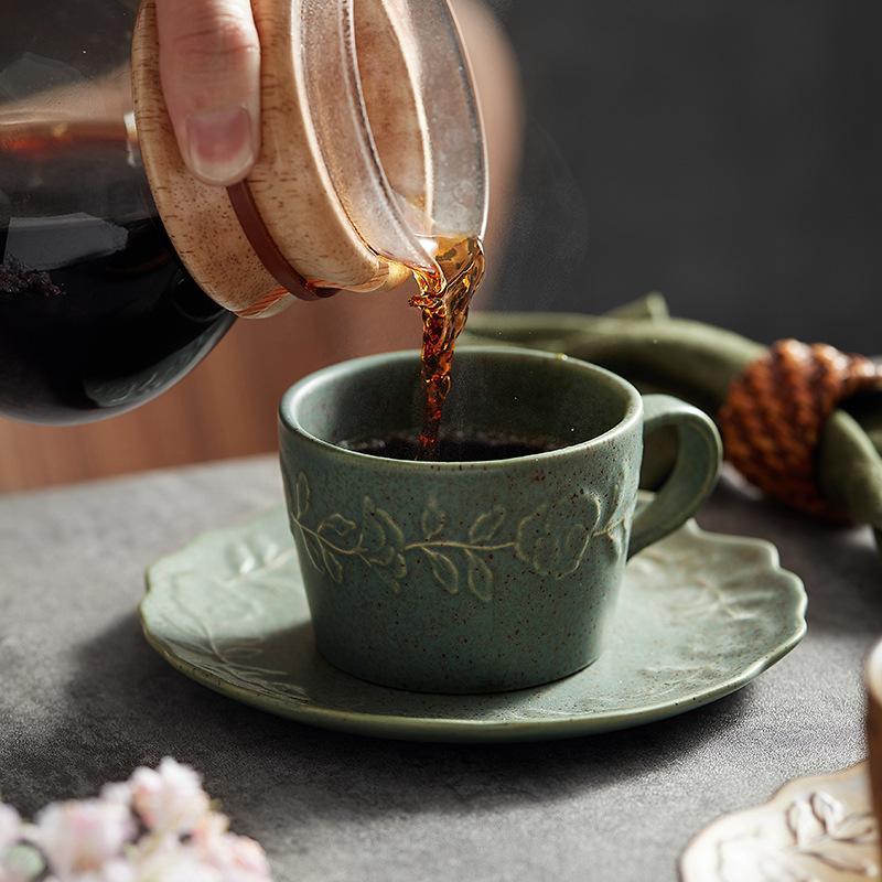 Japanese creative stoneware coffee cups and saucers, retro coffee cups, black tea cups, coffee cups, saucers, couple cups, home afternoon tea