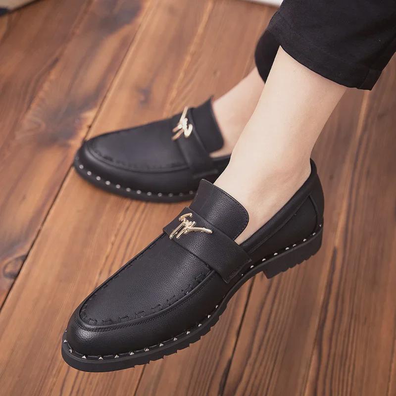 Men's Shiny Patent Leather Slip-On Pointed Toe Casual Shoes