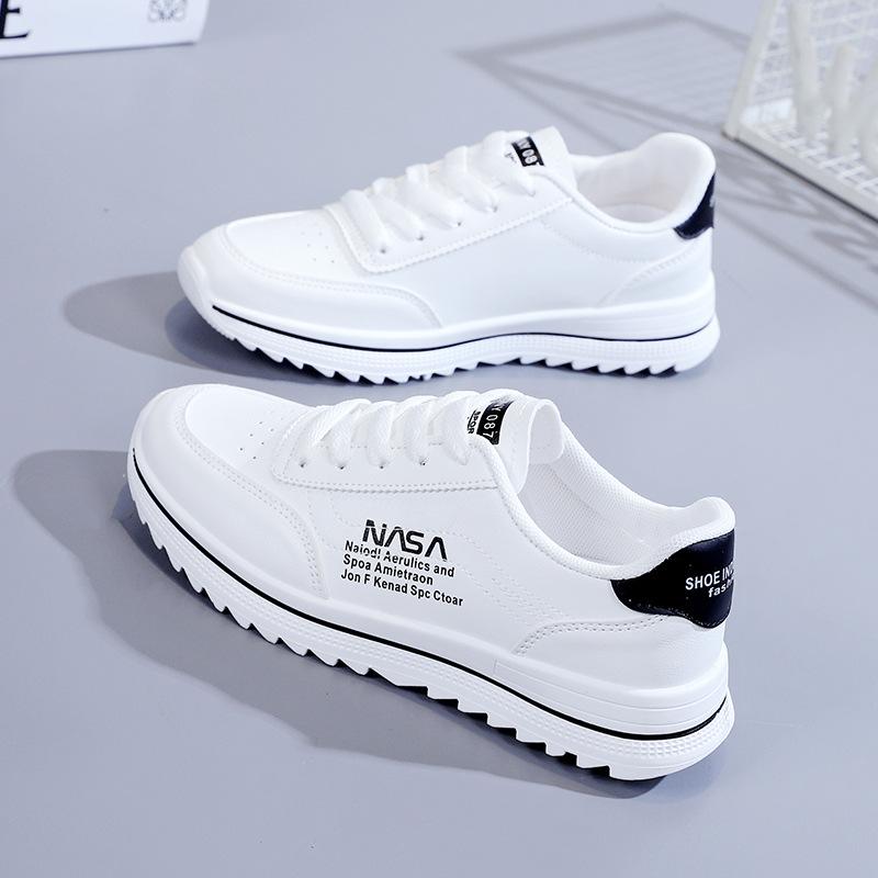 Ladies Breathable White Shoes Outdoor Non Slip Board Shoes Trendy Comfort Running Shoes Women's Lightweight Lace Up Flats Mujer