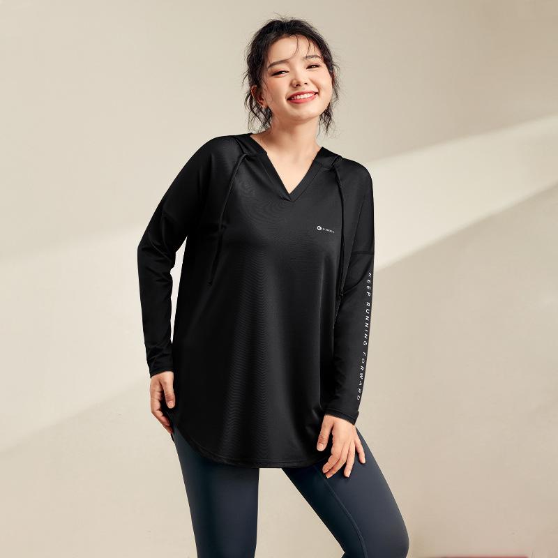 Women's Plus Size Hooded Yoga Top - Flattering, Breathable, Quick-Dry Long Sleeve for Fitness