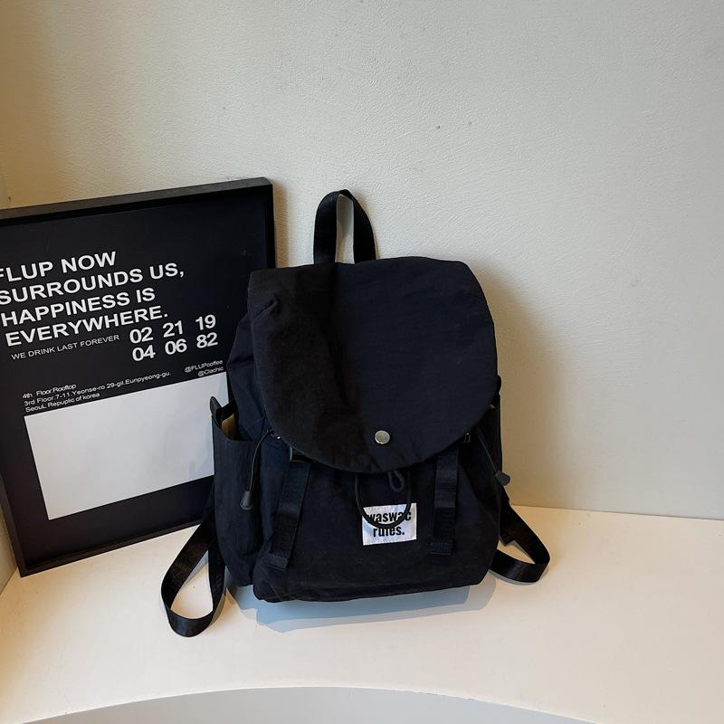 

Повседневный и модный дорожный рюкзак большой вместимости чёрный