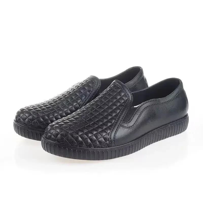 Fashion Black Cooking Ankle Short Rain Boots for Men Chef Kitchen Fashion Low Gum Without Lacing Waterproof and Non-slip Pvc Man Shoes